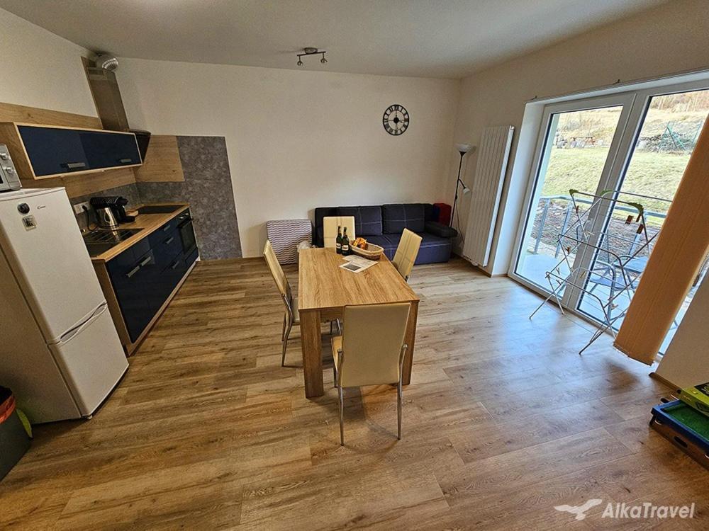 Moderni Apartman Horni Marsov - By Alka Esterno foto
